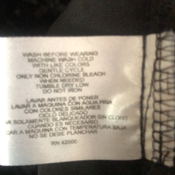 Woman’s velour embroidered long sleeve top - Picture 8 of 12